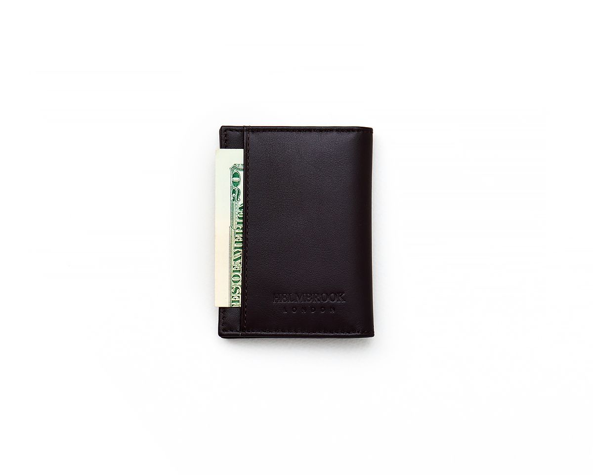 Luxury leather wallet Townsend for men, combining premium materials with practical storage options.